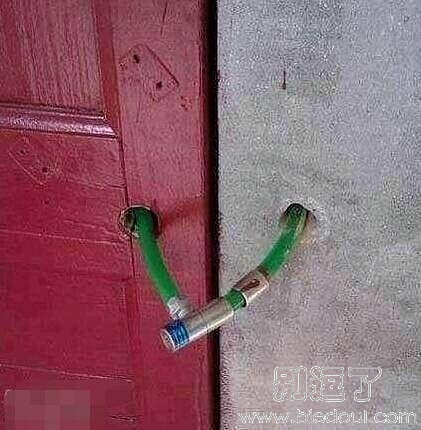 这门锁我想问是怎么绕出来的 这门锁我想问是怎么绕出来的