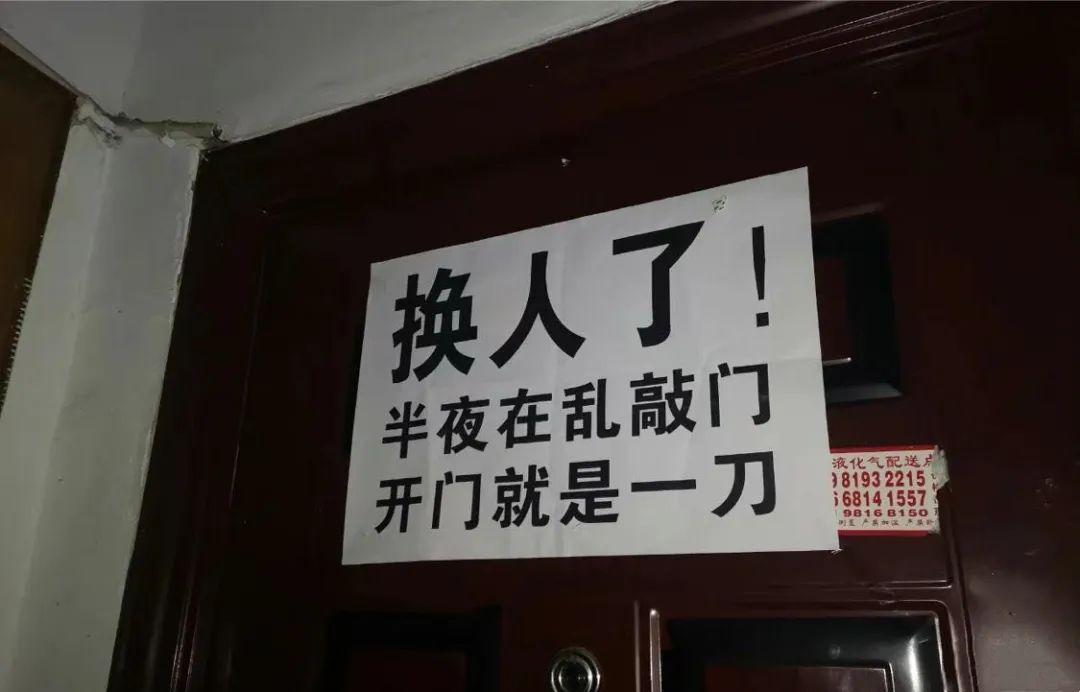 这么大的手办,可以送我两个吗? 这么大的手办,可以送我两个吗?