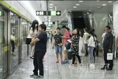 大哥，你女朋友真秀气