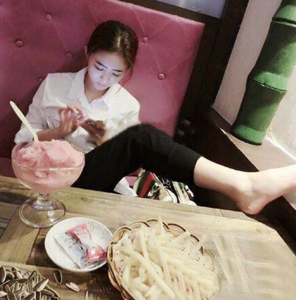 这就是李某和李女士的区别,现在连“马赛克”都开始区分颜值了 这就是李某和李女士的区别,现在连“马赛克”都开始区分颜值了