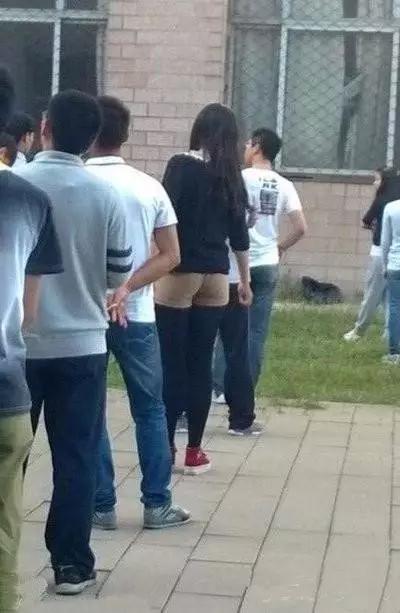 妹子的奇葩穿衣福利图 妹子的奇葩穿衣福利图
