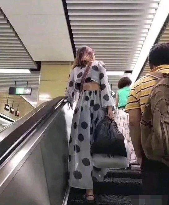 轻松一刻:少女般粉嫩如"处"?情趣用品都不敢这么写 轻松一刻:少女般粉嫩如"处"?情趣用品都不敢这么写