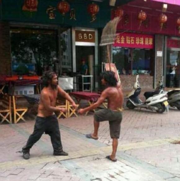帮主之位是我的不服来