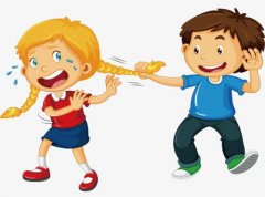 没事扯女生的头发玩 没事扯女生的头发玩