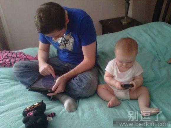 你这样做孩子他妈知道吗? 你这样做孩子他妈知道吗?