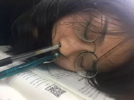 轻松一刻:智者不入爱河,冤种重蹈覆辙 轻松一刻:智者不入爱河,冤种重蹈覆辙