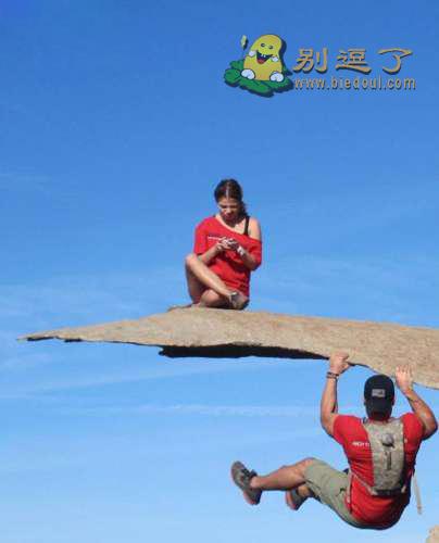 淡定的不一定是哥  也可能是姐