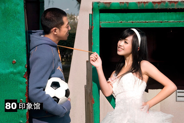 浪漫情侣合影姿势大全