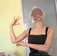 女神经敷面膜了! 女神经敷面膜了!