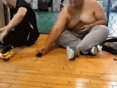 爆笑gif 大胸的好处