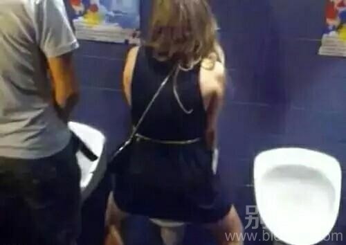 看什么看，没见过小便的