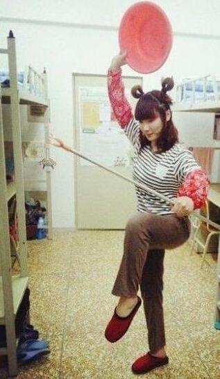 哪吒闹海!寝室的妹纸太能作了! 哪吒闹海!寝室的妹纸太能作了!