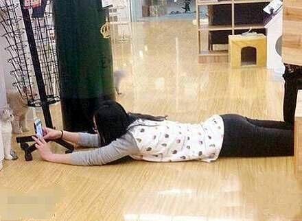 愚蠢的人类别想拍我 愚蠢的人类别想拍我