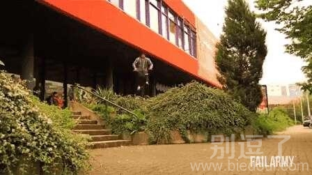 好像摄像师也挂了 好像摄像师也挂了