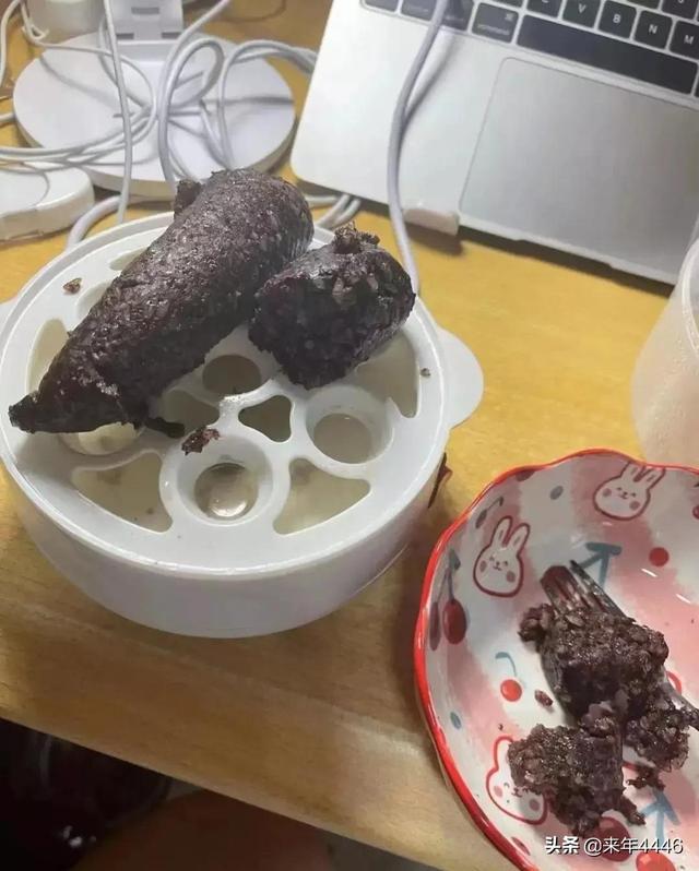 “追了一年的女友在我家洗完澡后,我陷入了沉思...”放弃吧哥们 “追了一年的女友在我家洗完澡后,我陷入了沉思...”放弃吧哥们