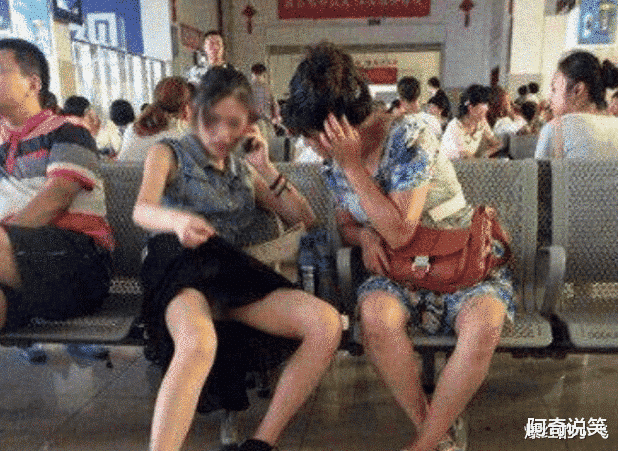 “骗我进厂,说厂里好找对象,你看看这是人干的事吗?”啊哈哈哈哈 “骗我进厂,说厂里好找对象,你看看这是人干的事吗?”啊哈哈哈哈