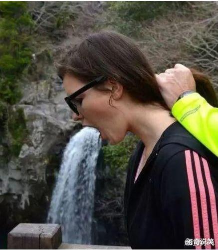 “骗我进厂,说厂里好找对象,你看看这是人干的事吗?”啊哈哈哈哈 “骗我进厂,说厂里好找对象,你看看这是人干的事吗?”啊哈哈哈哈