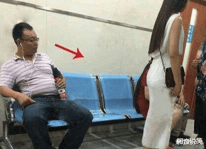 “骗我进厂,说厂里好找对象,你看看这是人干的事吗?”啊哈哈哈哈 “骗我进厂,说厂里好找对象,你看看这是人干的事吗?”啊哈哈哈哈