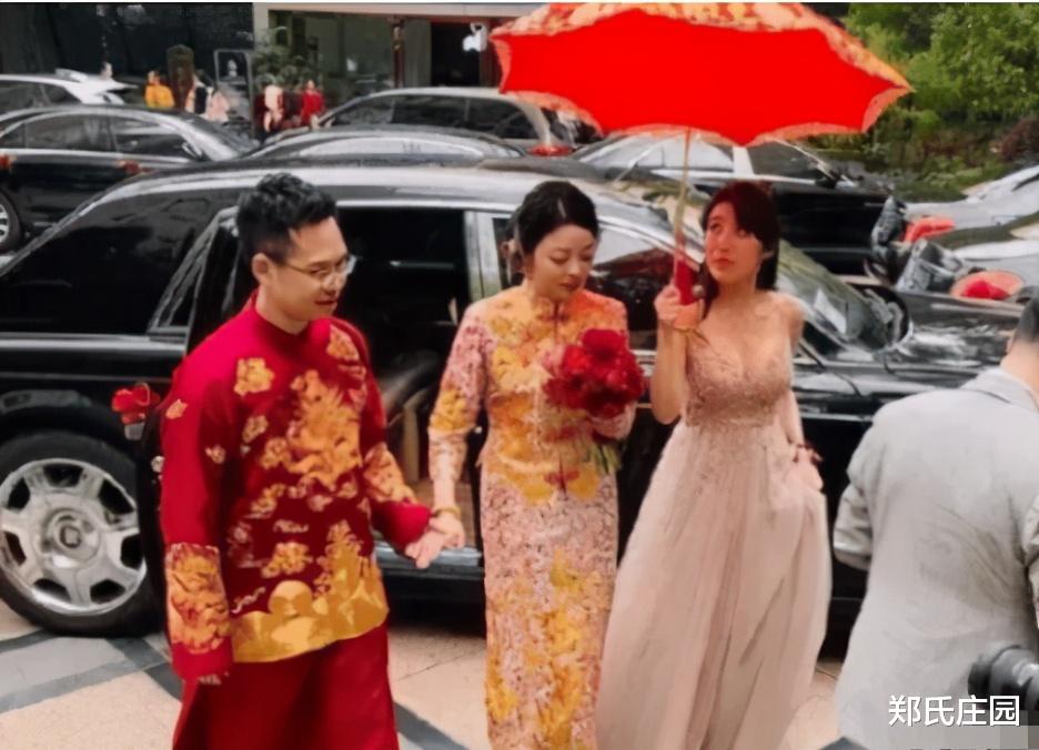 看到伴娘以后,谁来看新娘啊? 看到伴娘以后,谁来看新娘啊?