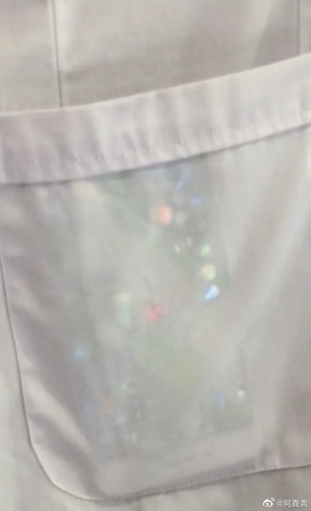“史上最尴尬的卖家秀!你为什么拍照不穿衣服?”哈哈哈……笑死了 “史上最尴尬的卖家秀!你为什么拍照不穿衣服?”哈哈哈……笑死了