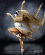 我依然看到你婀娜多姿的身材