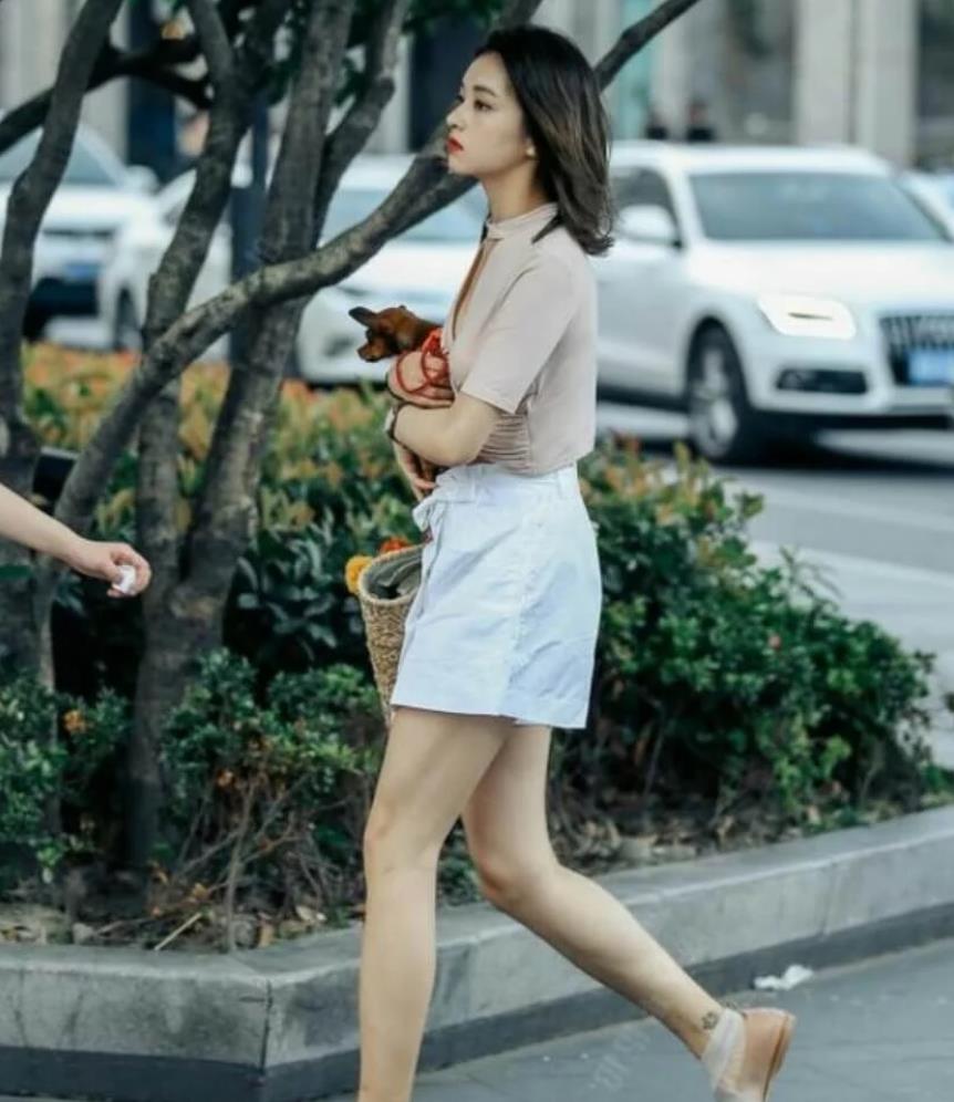 如果前面的给你3亿,后面的给你3万,怎么选?哈哈评论区好热闹啊 如果前面的给你3亿,后面的给你3万,怎么选?哈哈评论区好热闹啊