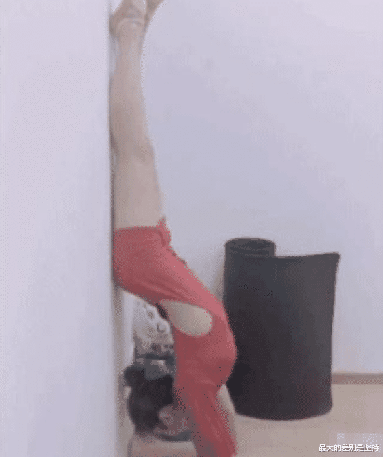 “女友平胸,该如何安慰她?哈哈哈哈,被网友神评论笑抽了!” “女友平胸,该如何安慰她?哈哈哈哈,被网友神评论笑抽了!”