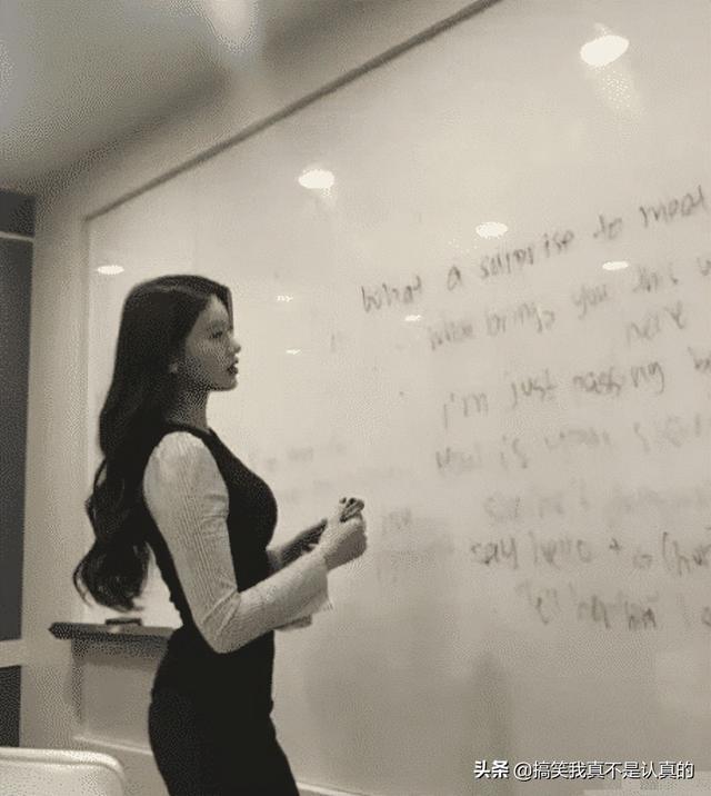 爆笑神评:一眼看出左边的家里有矿,放在现在起码是个亿万级富婆 爆笑神评:一眼看出左边的家里有矿,放在现在起码是个亿万级富婆