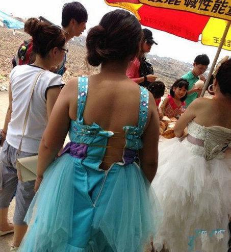 为了拍个写真也是拼了
