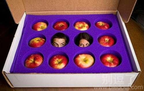 快藏好！我们没事的。