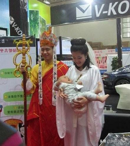 搞笑趣图 女同事约我去打台球,结果我输了一晚上 搞笑趣图 女同事约我去打台球,结果我输了一晚上