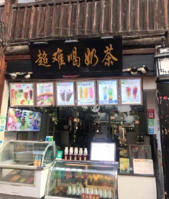 千万不要让男朋友给你挑泳衣!这谁顶得住啊…哈哈哈哈... 千万不要让男朋友给你挑泳衣!这谁顶得住啊…哈哈哈哈...