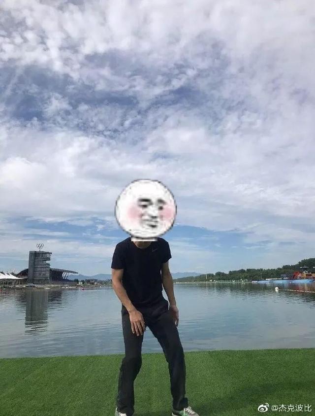 千万不要让男朋友给你挑泳衣!这谁顶得住啊…哈哈哈哈... 千万不要让男朋友给你挑泳衣!这谁顶得住啊…哈哈哈哈...