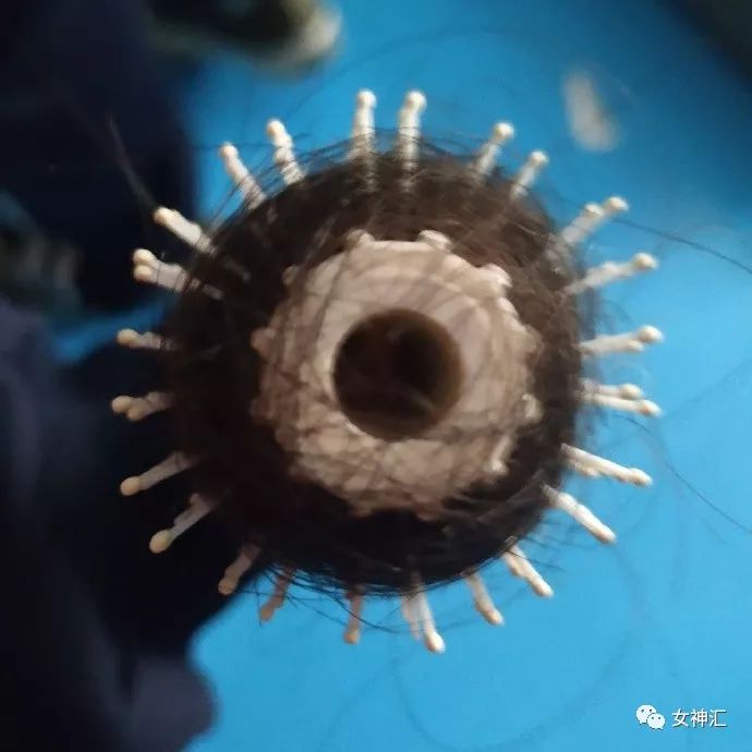 “亲！求求您把照片删了吧 ”某宝买了个假发，老板哭着打电话求删除买家秀？