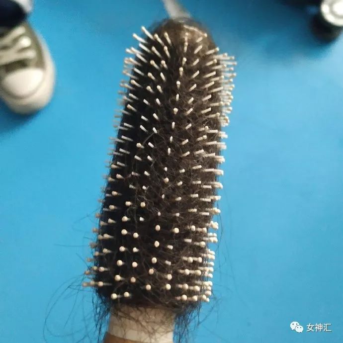 “亲！求求您把照片删了吧 ”某宝买了个假发，老板哭着打电话求删除买家秀？