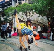 英雄救美啊这是呀