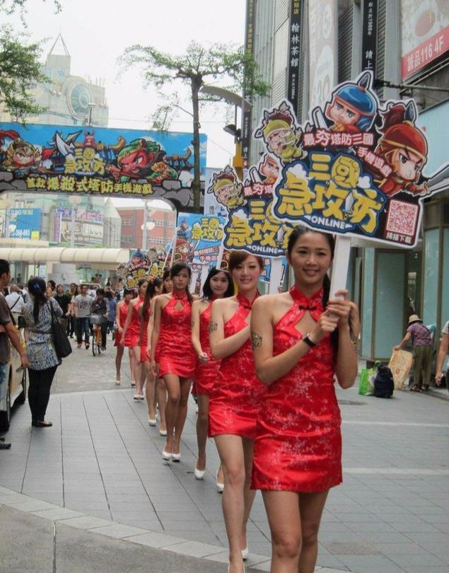 爆笑段子:公地铁上,两个姿色不错的妹子对话 爆笑段子:公地铁上,两个姿色不错的妹子对话