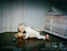 一个玩坏的小屁孩。 一个玩坏的小屁孩。