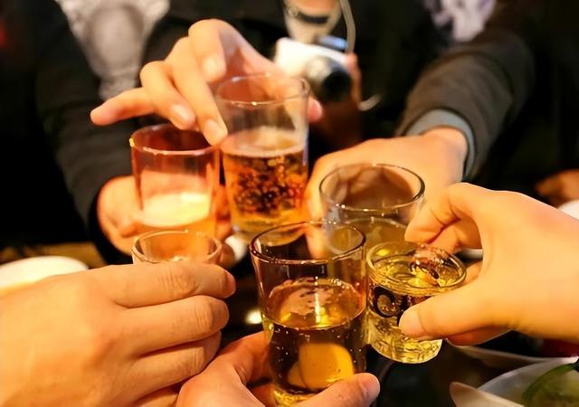 神回复:为什么感觉晒离婚证的大部分是女的? 神回复:为什么感觉晒离婚证的大部分是女的?