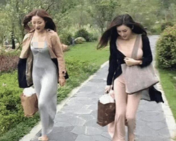 和闺蜜出门刮大风，裙子都不管用了，老公却在一旁笑！哈哈哈