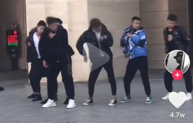 笑出眼泪的抖音神评 笑出眼泪的抖音神评