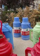 农夫山泉代言的水壶。