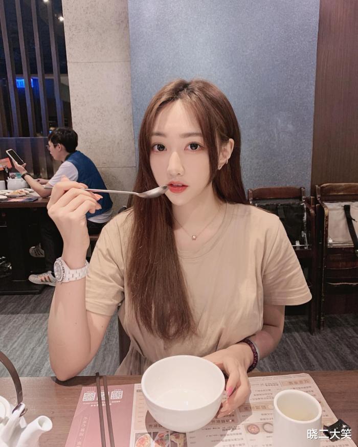 “跟我相亲的是一对母女,这下难住了,这要怎么选?”哈哈哈 “跟我相亲的是一对母女,这下难住了,这要怎么选?”哈哈哈