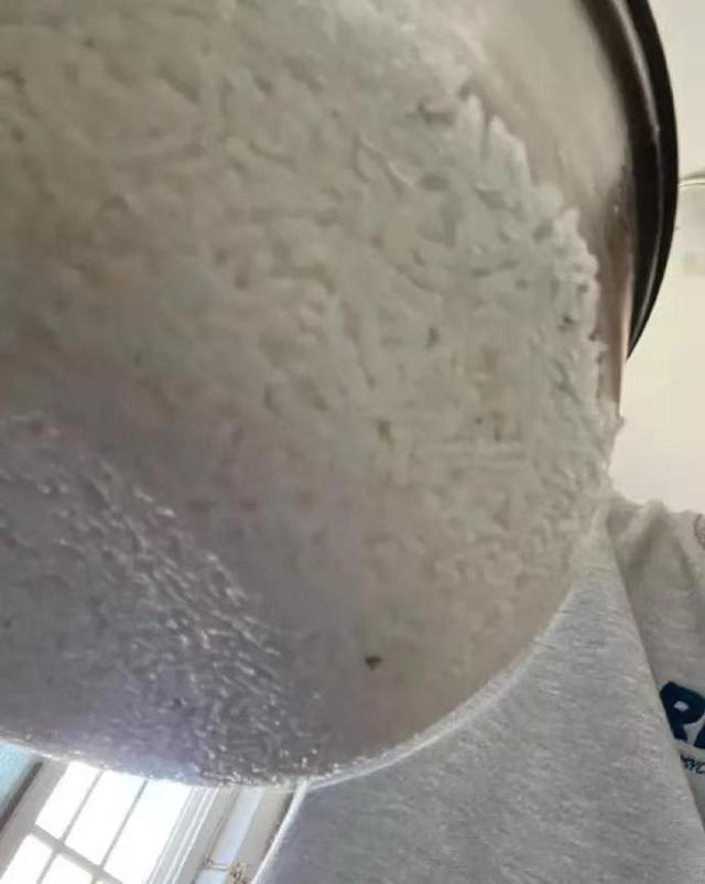 搞笑图片幽默段子笑话：雨过了，天晴了，你觉得你又行了