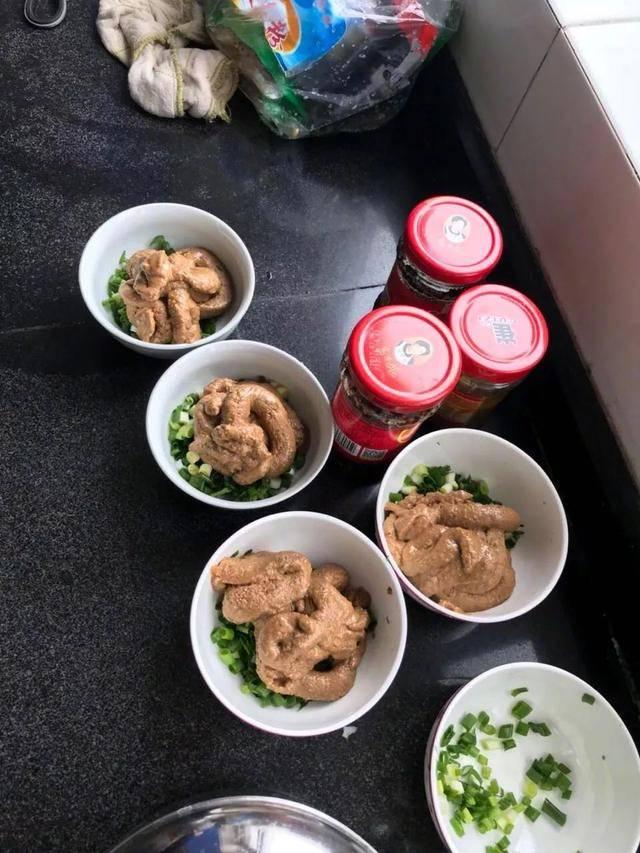 这表能卖500块?这是我从五星级的酒店里捡到的...哈哈哈哈 这表能卖500块?这是我从五星级的酒店里捡到的...哈哈哈哈