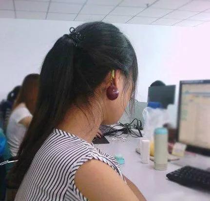 每个人的审美都不一样,你是喜欢骨感还是肉感的女生呢?哈哈哈哈 每个人的审美都不一样,你是喜欢骨感还是肉感的女生呢?哈哈哈哈