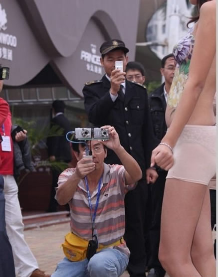 搞笑图片之外国搞笑疯狂女人