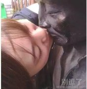 妹子一看就是寂寞了很久了