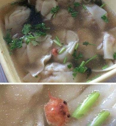 老板你敢不敢过来看看我的海鲜面！