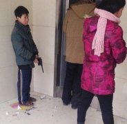 笑话图片：奇葩取钱图